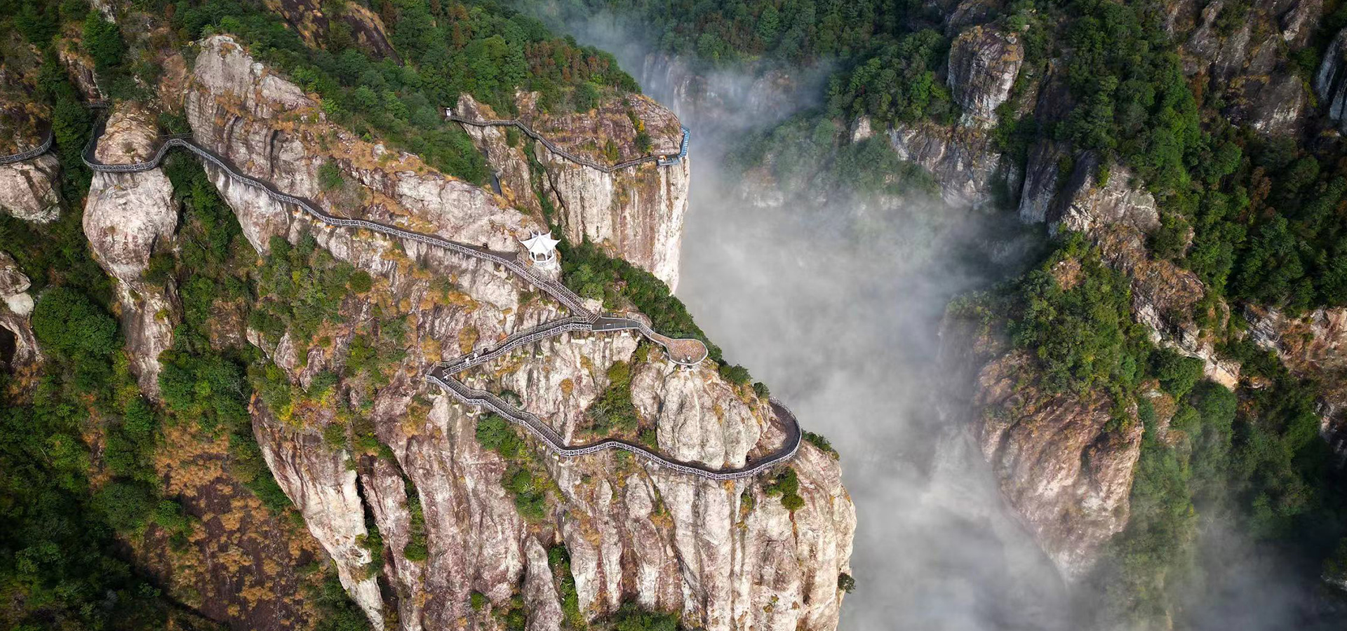 霊岩観光地